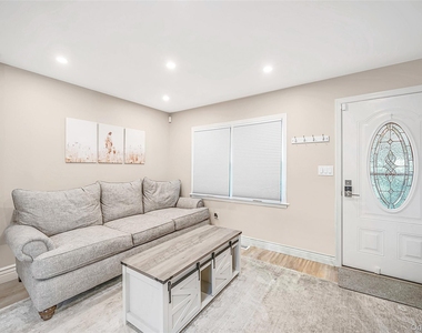 64 Magnolia Avenue - Photo Thumbnail 2