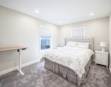 64 Magnolia Avenue - Photo Thumbnail 8