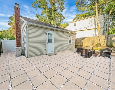 64 Magnolia Avenue - Photo Thumbnail 13