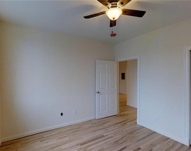 417 New York Avenue - Photo Thumbnail 9