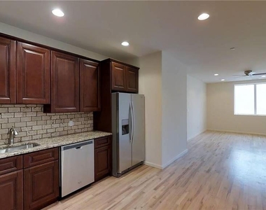 417 New York Avenue - Photo Thumbnail 1