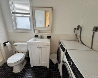11 Lee Court - Photo Thumbnail 5