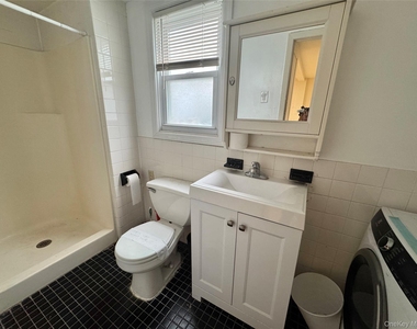 11 Lee Court - Photo Thumbnail 4
