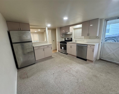 11 Lee Court - Photo Thumbnail 6