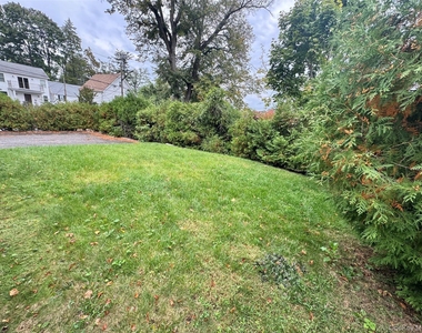 11 Lee Court - Photo Thumbnail 14