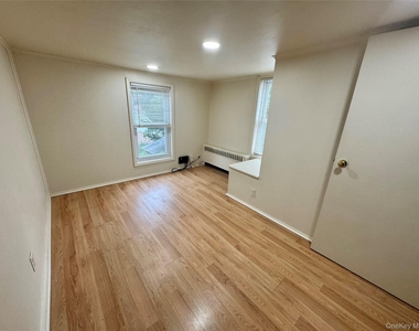 11 Lee Court - Photo Thumbnail 10