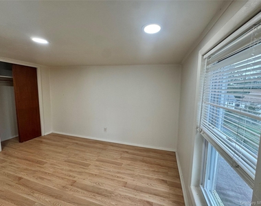 11 Lee Court - Photo Thumbnail 11