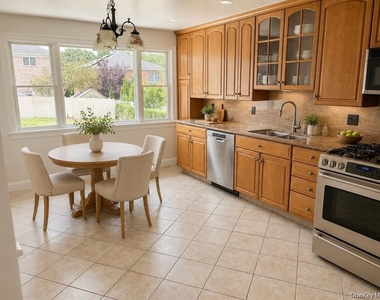 156 Valentine Street - Photo Thumbnail 3