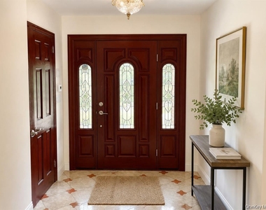 156 Valentine Street - Photo Thumbnail 1