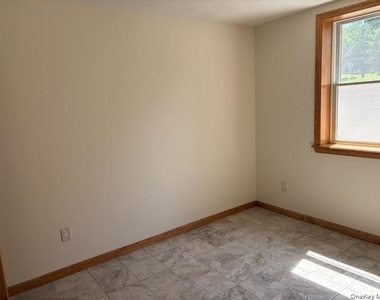 156 Valentine Street - Photo Thumbnail 12