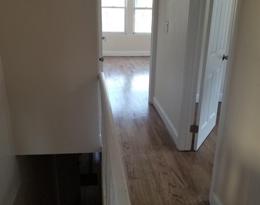 10916 Pinegrove Street - Photo Thumbnail 4