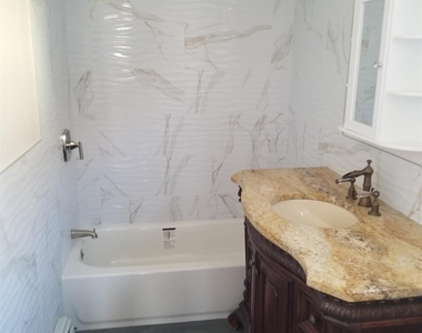 10916 Pinegrove Street - Photo Thumbnail 3