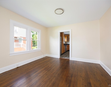 68 Clark Street - Photo Thumbnail 7