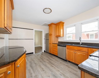 68 Clark Street - Photo Thumbnail 2