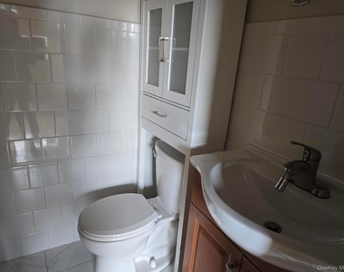 150-00 27 Avenue - Photo Thumbnail 7