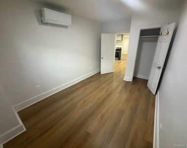 50-14 42nd Street - Photo Thumbnail 4