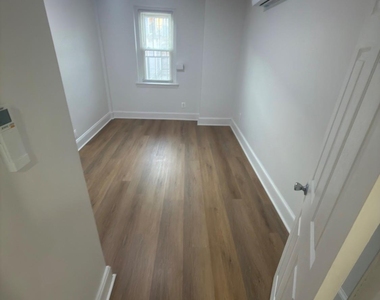 50-14 42nd Street - Photo Thumbnail 2