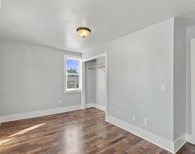 89 Main St - Photo Thumbnail 13