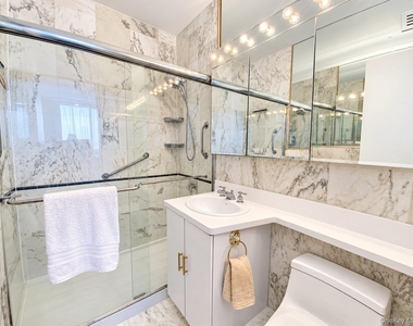 26910 Grand Central Parkway - Photo Thumbnail 9