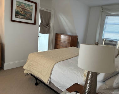 54 Erie Avenue - Photo Thumbnail 29