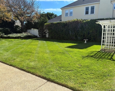 54 Erie Avenue - Photo Thumbnail 40