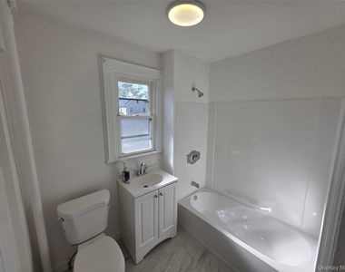 110-14 203rd Street - Photo Thumbnail 5