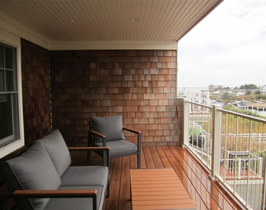 68 Foster Avenue - Photo Thumbnail 14