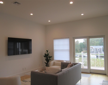 68 Foster Avenue - Photo Thumbnail 4
