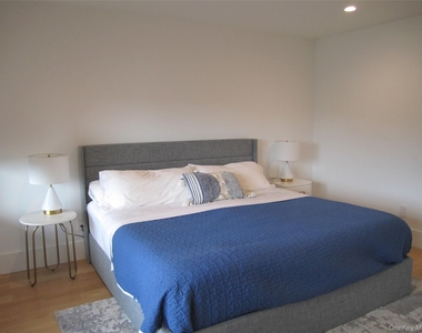 68 Foster Avenue - Photo Thumbnail 11