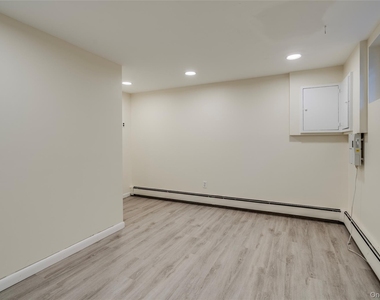 36 Cocks Lane - Photo Thumbnail 16