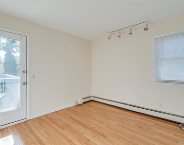 36 Cocks Lane - Photo Thumbnail 11