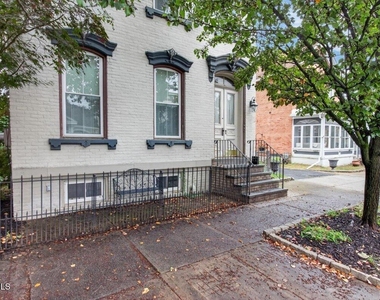 1011 24th Street - Photo Thumbnail 37