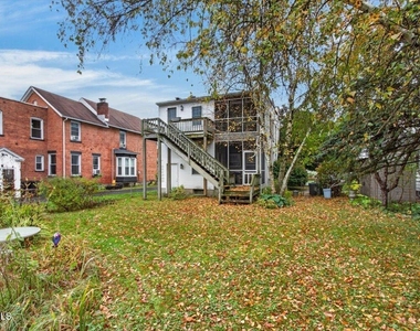 1011 24th Street - Photo Thumbnail 32