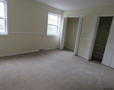 656 Stark Terrace - Photo Thumbnail 6
