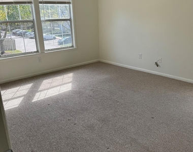 301 Trinity Court - Photo Thumbnail 5