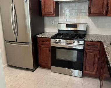 301 Trinity Court - Photo Thumbnail 3