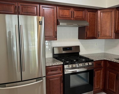 301 Trinity Court - Photo Thumbnail 6