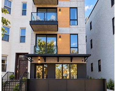 1226 St Marks Avenue - Photo Thumbnail 8