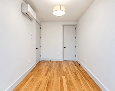 1226 St Marks Avenue - Photo Thumbnail 5