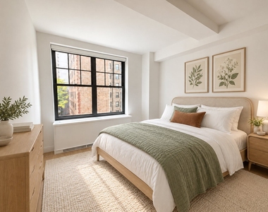 720 W End Avenue - Photo Thumbnail 2