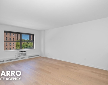 1330 Fifth Avenue - Photo Thumbnail 2