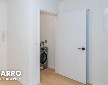 1330 Fifth Avenue - Photo Thumbnail 5