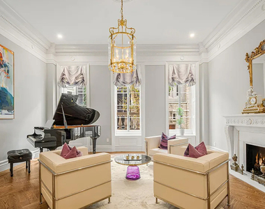 113 E 64th Street - Photo Thumbnail 4