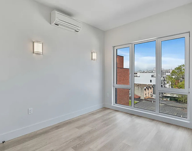 2605 Snyder Ave 11226 - Photo Thumbnail 10