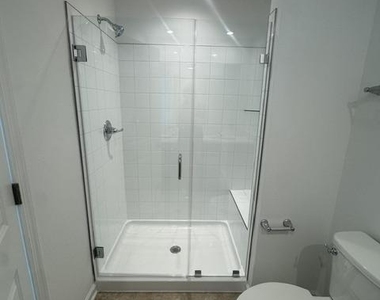 172 Bolingbroke Way - Photo Thumbnail 9