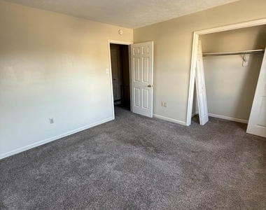 334 Avon Court - Photo Thumbnail 8