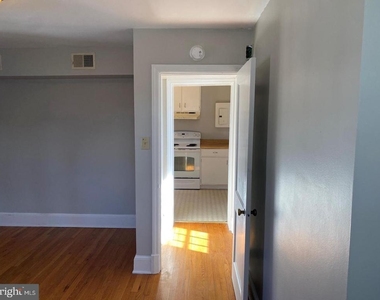 47 S Cameron Street - Photo Thumbnail 12