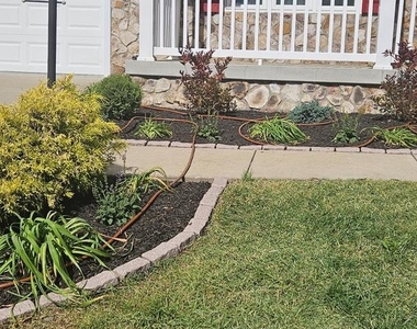 147 Settlers Way - Photo Thumbnail 2