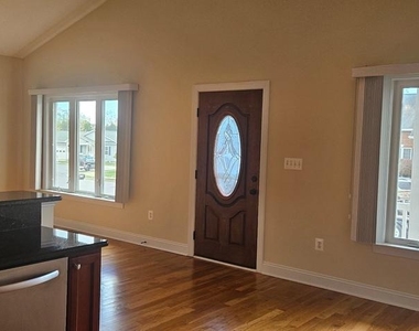 147 Settlers Way - Photo Thumbnail 29
