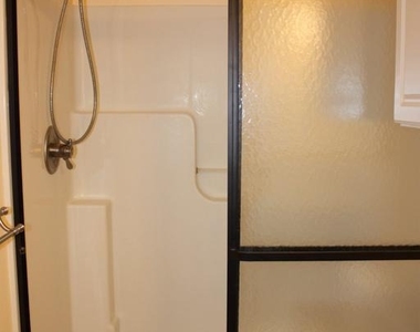 147 Settlers Way - Photo Thumbnail 24